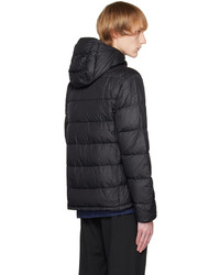 schwarze Daunenjacke von Outdoor Voices