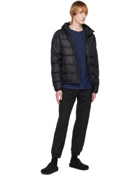 schwarze Daunenjacke von Outdoor Voices