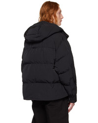 schwarze Daunenjacke von Jacquemus