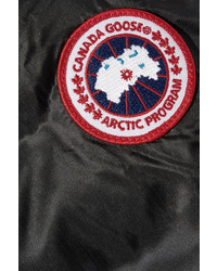 schwarze Daunenjacke von Canada Goose