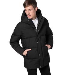 schwarze Daunenjacke von Elvine