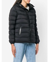 schwarze Daunenjacke von Moncler