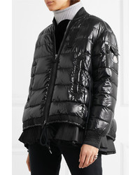 schwarze Daunenjacke von Moncler