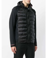 schwarze Daunenjacke von Moncler