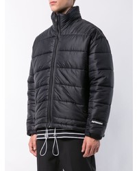 schwarze Daunenjacke von Represent