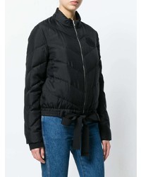 schwarze Daunenjacke von Moncler