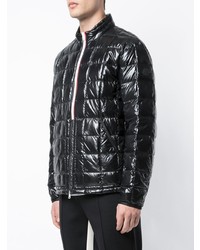 schwarze Daunenjacke von Moncler