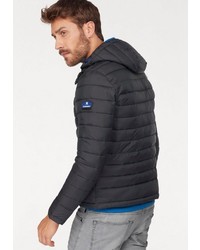 schwarze Daunenjacke von Superdry