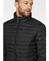 schwarze Daunenjacke von Superdry