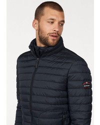 schwarze Daunenjacke von Superdry