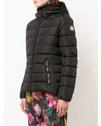 schwarze Daunenjacke von Moncler