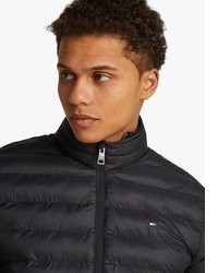schwarze Daunenjacke von Tommy Hilfiger