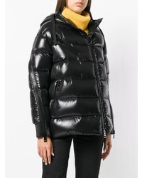 schwarze Daunenjacke von Moncler