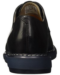 schwarze Derby Schuhe von Clarks