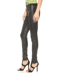 schwarze enge Hose aus Leder von Alice + Olivia