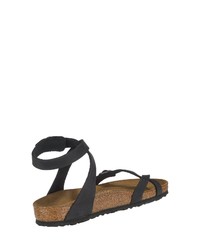 schwarze flache Sandalen aus Leder von Birkenstock