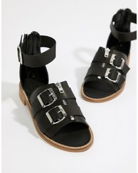 schwarze flache Sandalen aus Leder von DEPP