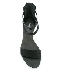 schwarze flache Sandalen aus Leder von Studio Chofakian
