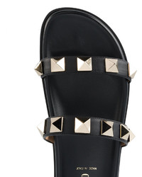 schwarze flache Sandalen aus Leder von Valentino