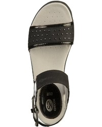 schwarze flache Sandalen aus Leder von Geox