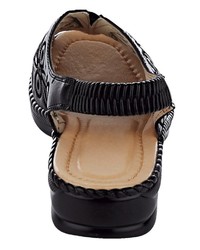 schwarze flache Sandalen aus Leder von Mae&Mathilda