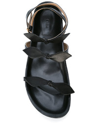 schwarze flache Sandalen aus Leder von Chloé