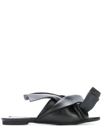 schwarze flache Sandalen aus Leder von No.21