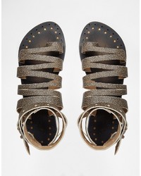 schwarze flache Sandalen aus Leder von Free People