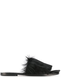 schwarze flache Sandalen aus Pelz von Tomas Maier