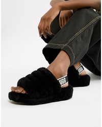 schwarze flache Sandalen aus Pelz von UGG