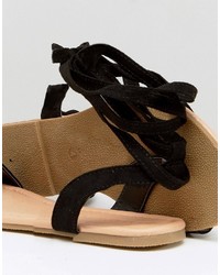 schwarze flache Sandalen von Asos