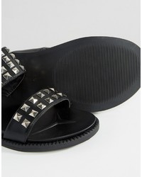 schwarze flache Sandalen von Glamorous