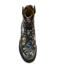 schwarze flache Stiefel mit einer Schnürung aus Leder mit Blumenmuster von R13