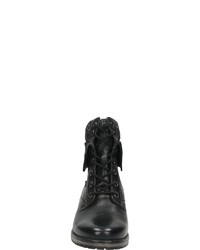 schwarze flache Stiefel mit einer Schnürung aus Leder von Bama