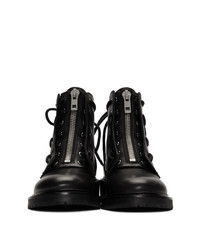 schwarze flache Stiefel mit einer Schnürung aus Leder von Rag and Bone