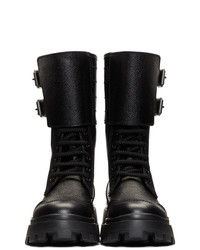 schwarze flache Stiefel mit einer Schnürung aus Leder von Miu Miu