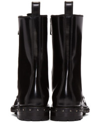 schwarze flache Stiefel mit einer Schnürung aus Leder von Dolce & Gabbana