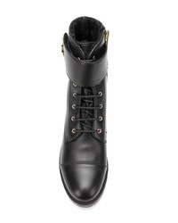 schwarze flache Stiefel mit einer Schnürung aus Leder von Emporio Armani