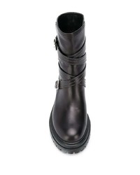 schwarze flache Stiefel mit einer Schnürung aus Leder von Gianvito Rossi