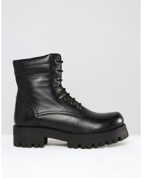 schwarze flache Stiefel mit einer Schnürung aus Leder von Park Lane