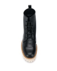 schwarze flache Stiefel mit einer Schnürung aus Leder von Paloma Barceló