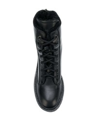 schwarze flache Stiefel mit einer Schnürung aus Leder von Kenzo