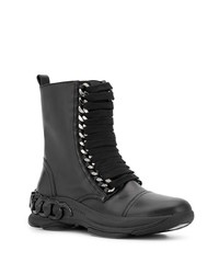 schwarze flache Stiefel mit einer Schnürung aus Leder von Casadei