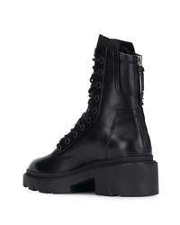 schwarze flache Stiefel mit einer Schnürung aus Leder von Ash