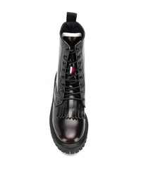 schwarze flache Stiefel mit einer Schnürung aus Leder von Tommy Hilfiger
