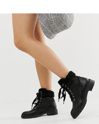 schwarze flache Stiefel mit einer Schnürung aus Leder von New Look Wide Fit