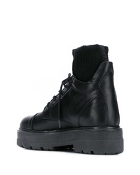 schwarze flache Stiefel mit einer Schnürung aus Leder von Tommy Jeans