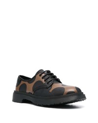 schwarze gepunktete Leder Derby Schuhe von Camper