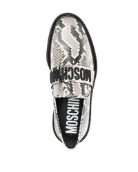 schwarze Gummi Slipper mit Schlangenmuster von Moschino