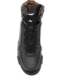 schwarze hohe Sneakers aus Leder mit Sternenmuster von Givenchy